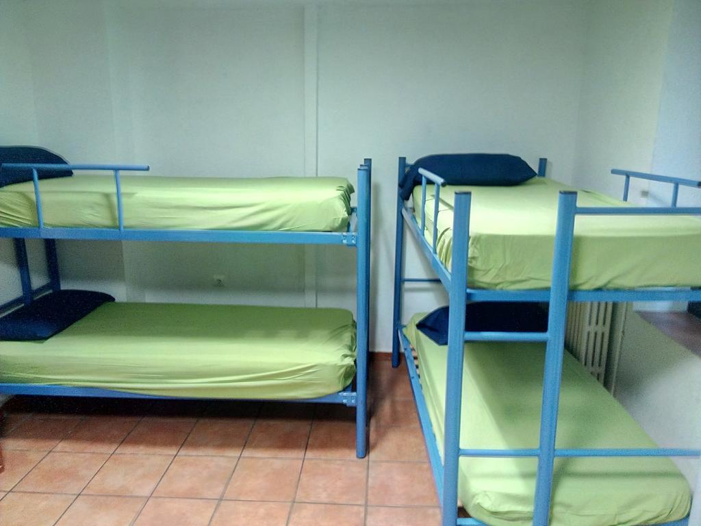 Albergue De Canfranc Estacion Phòng bức ảnh