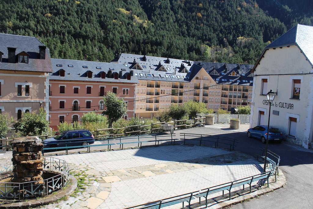 Albergue De Canfranc Estacion Phòng bức ảnh