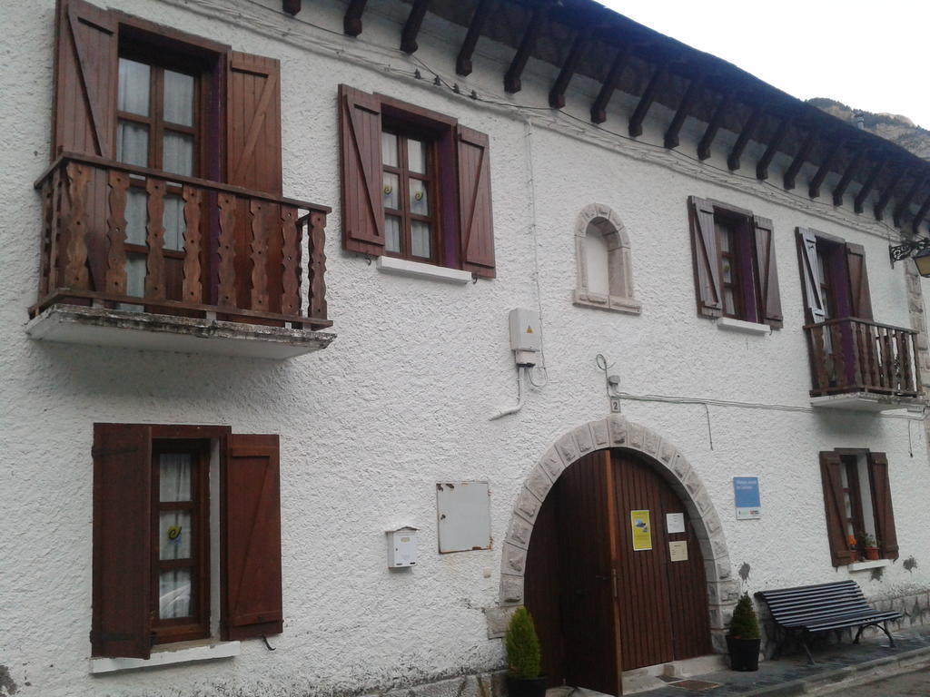 Albergue De Canfranc Estacion Phòng bức ảnh