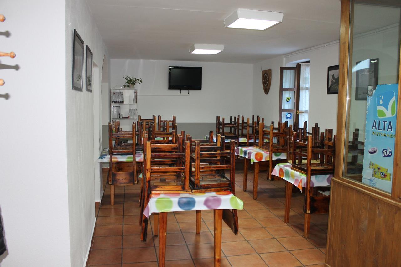 Albergue De Canfranc Estacion Ngoại thất bức ảnh