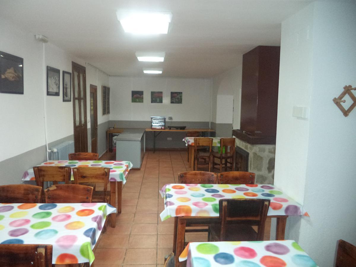 Albergue De Canfranc Estacion Ngoại thất bức ảnh