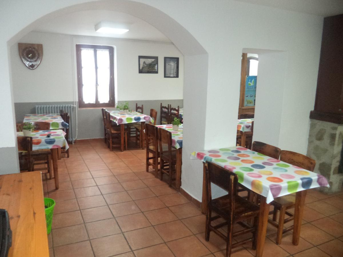 Albergue De Canfranc Estacion Ngoại thất bức ảnh