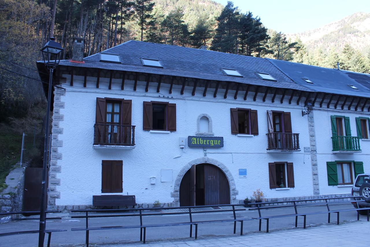 Albergue De Canfranc Estacion Ngoại thất bức ảnh