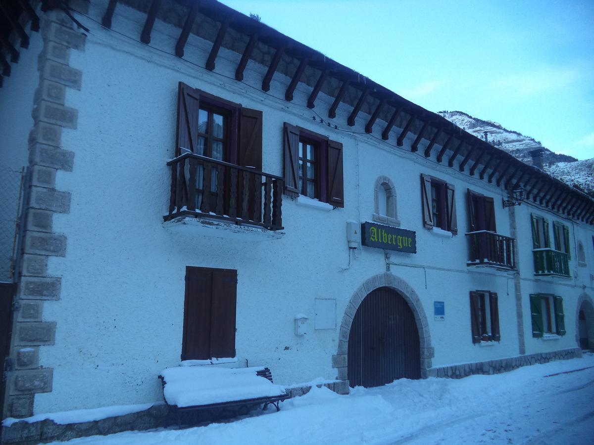 Albergue De Canfranc Estacion Ngoại thất bức ảnh